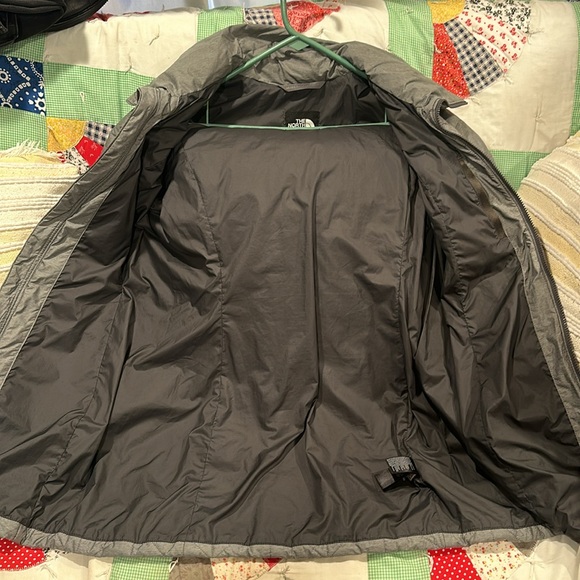 The North Face Women’s medium coat - Picture 12 of 13